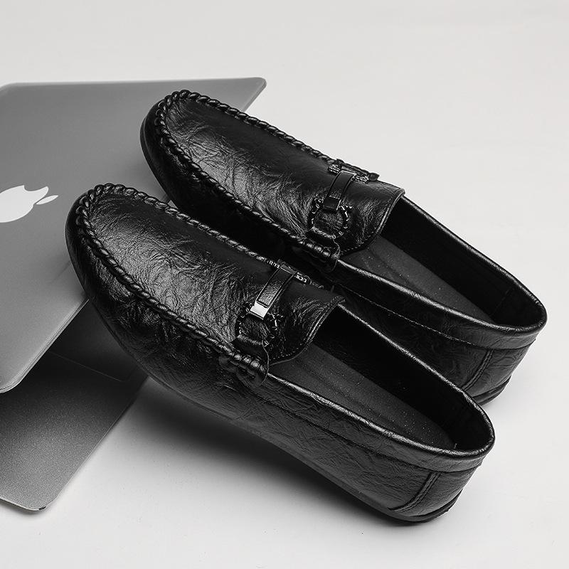 

Туфли-лодочки мужские 2024 осень новые ленивые кожаные туфли европейская станция британские лоферы на мягкой подошве туфли для вождения 44