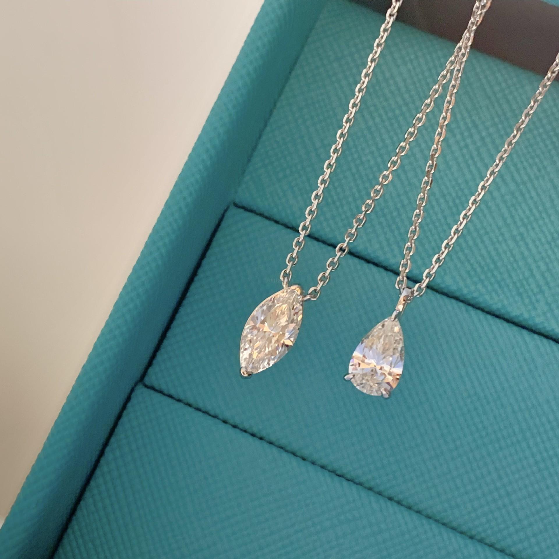 

Elegant Sterling Silver Geometric Pendant Necklace for Women 925 Silver