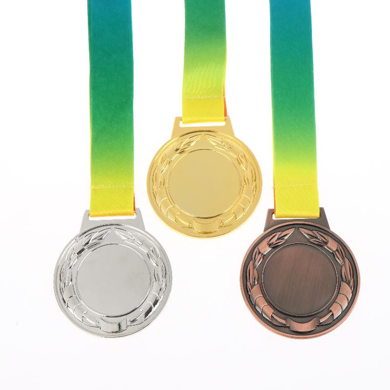 Metall-Auszeichnungsmedaillen mit Halsband Gold Silber Bronze Stil für Sport Akademiker oder jeden Wettbewerb Durchmesser