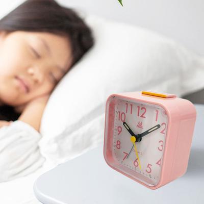 Plastic Portable Alarm Clock Compact Non Ticking Small Table Analog Clock Household Supplies