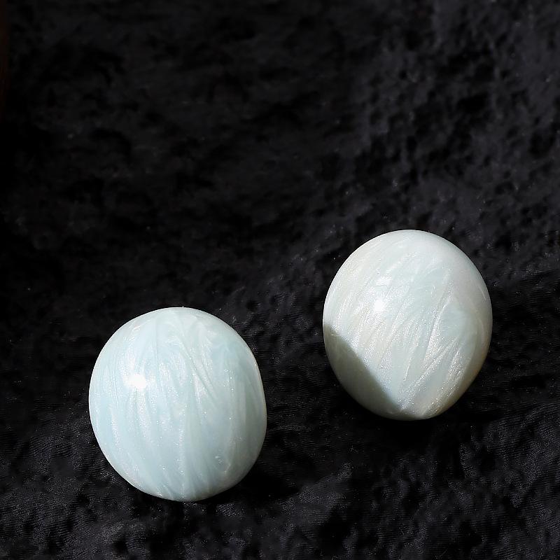 

Stylish and exquisite dripping macaron irregular geometric round stud earrings unique personality high-end commuter earrings світло-синій колір