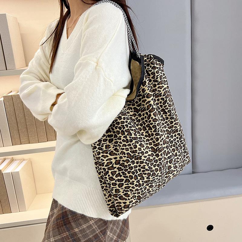 

Leopard print canvas bag commuter lazy style fashion handbag large capacity shoulder tote women s bag