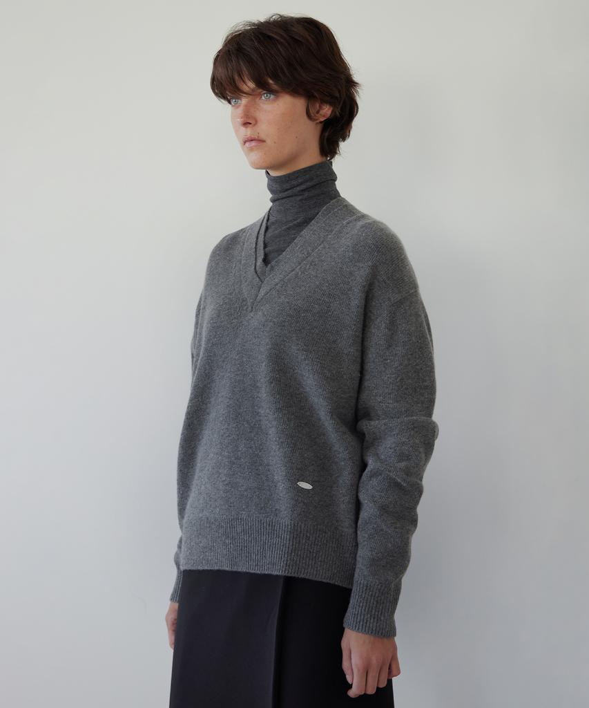 Leuba Double V-Neck Knit - Charcoal