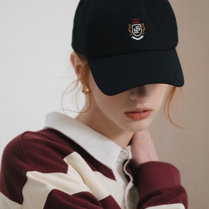 Siyazu SIAC3068 Royal Embroidered Ball Cap_Black