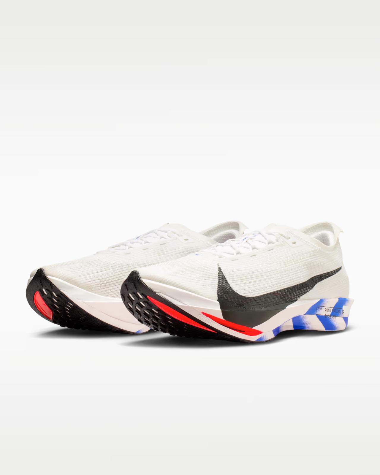 IO8268-100 Nike Streakfly 2 White/Racer Blue (Men s) 6.5