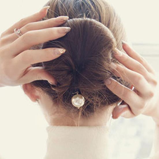 Women Faux Pearl Sponge Disk Hair Hairstyle Tool Quick Messy Clip Donut Bun Updo