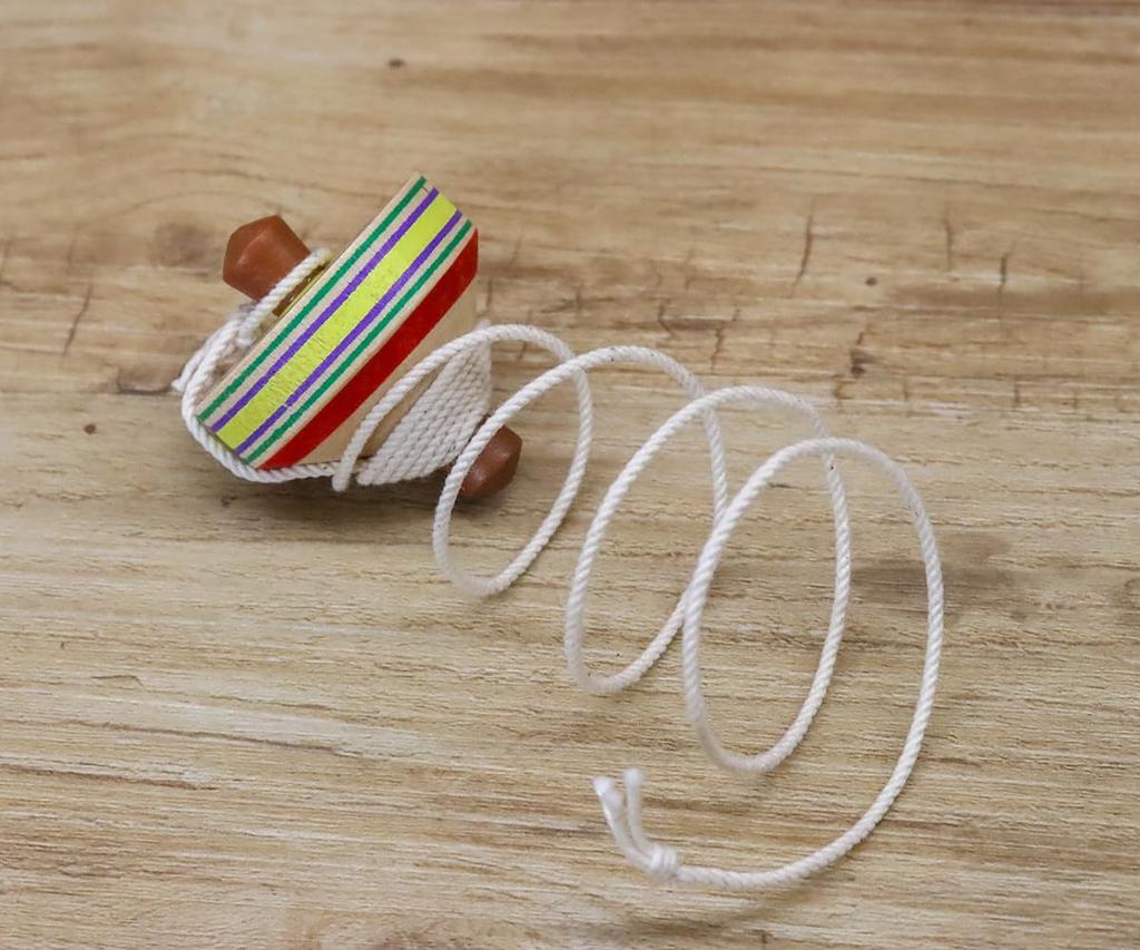 Mini Mini Traditional Japanese Wooden Folk Spinning Tops, Set of 10, for Commercial Use