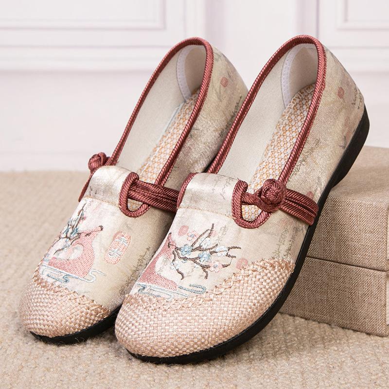 

New cloth shoes women s breathable ethnic style Hanfu embroidered shoes soft sole non-slip national style comfortable mother shoes 36 червоний
