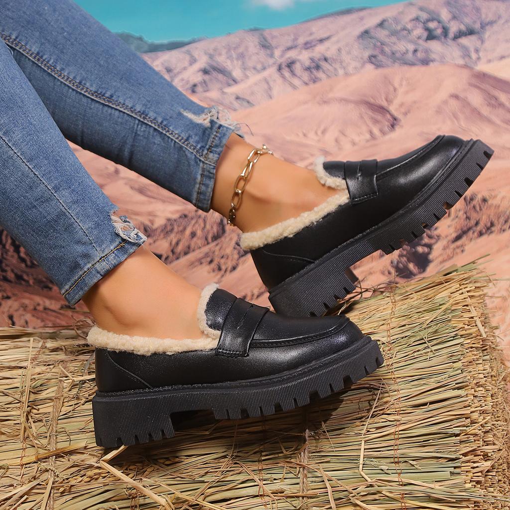 Women Sneakers Winter Outdoor Plush Warm Snow Boots Fashion Chain Designer Shoes Large Size Platform Comfortable Sneakers Women