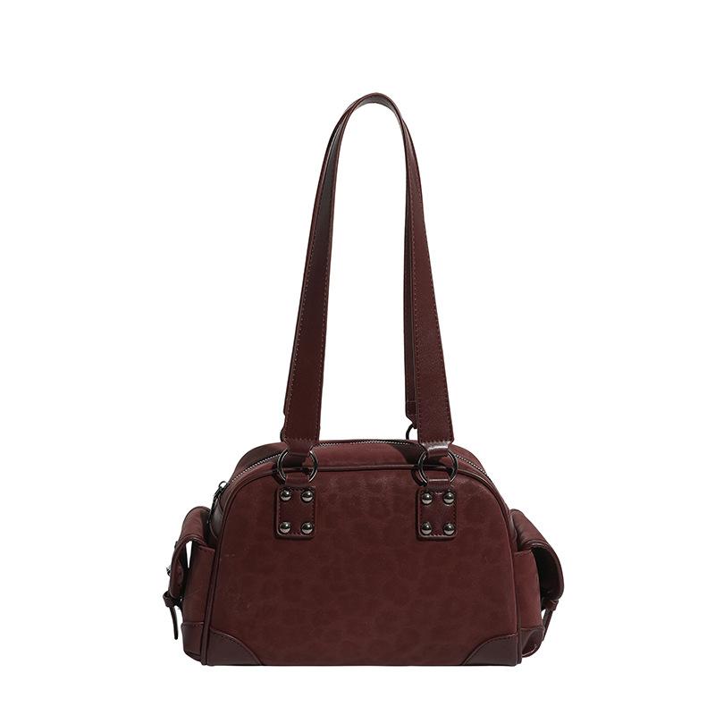 

Leopard Print Rivet Handbag Versatile Pillow Bag New Commuting Shoulder Bag Versatile Armpit Bag червоний