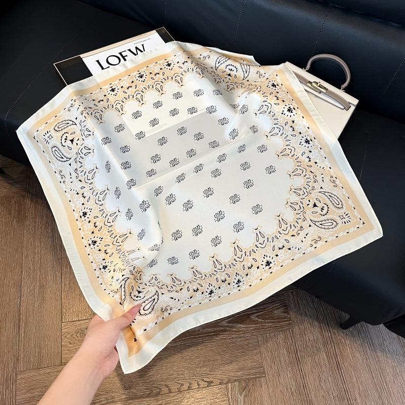 New silk scarf women's fashion versatile high-end small square scarf Korean version neck protection scarf spring and autumn retro scarf binding bag