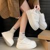 Beliebte Leder-Plateau-Sneaker für Damen Frühjahr 2025 neue Muffin-Schuhe für kleine Leute zur Körpergrößenerhöhung, lässiger Sport b