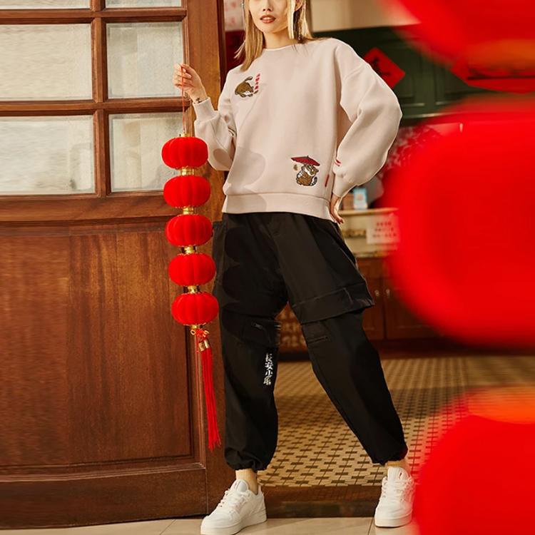 Li-Ning Sports Life Series Daily Progress Gold Embroidery Loose Round Neck Pullover Sweatshirt Women Tops Misty-Apricot AWDS158-1