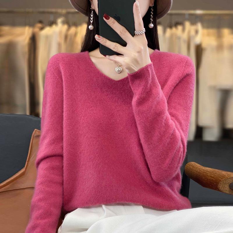 Women's V-Neck Pure Wool Knit Sweater - Heart Neckline, Autumn/Winter Base Layer
