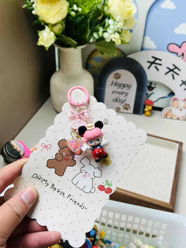 It Can Be Punched To Make A Keychain, and The Mobile Phone Chain Is Cute and Trendy To Play with.