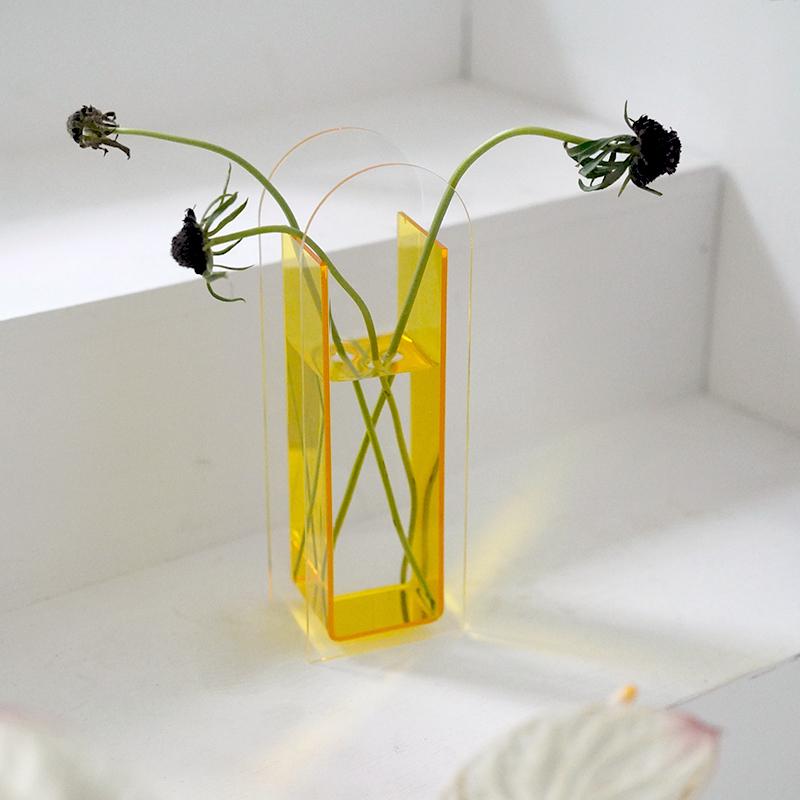 Modern Boho Style Rectangular Clear Acrylic Flowers Vase Iridescent Aesthetic Home Decor Artistic Room Decorative