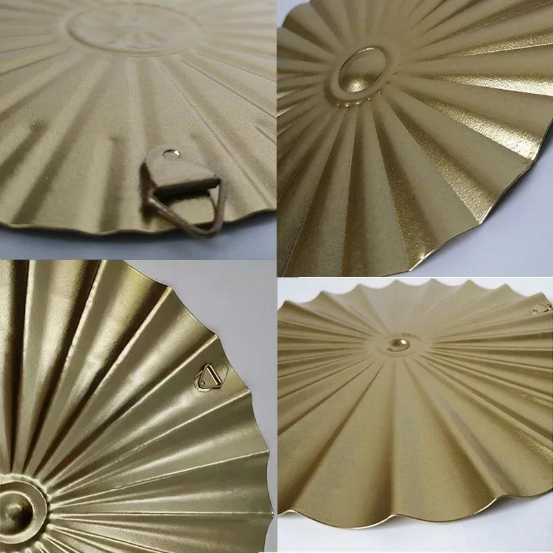 Decorazione da Parete Nordic Light Luxury Pendente Decorazione Moderna per la Casa Artigianato in Metallo Motivo a Onda Sfondo Divano Parete Ciondoli Rotondi