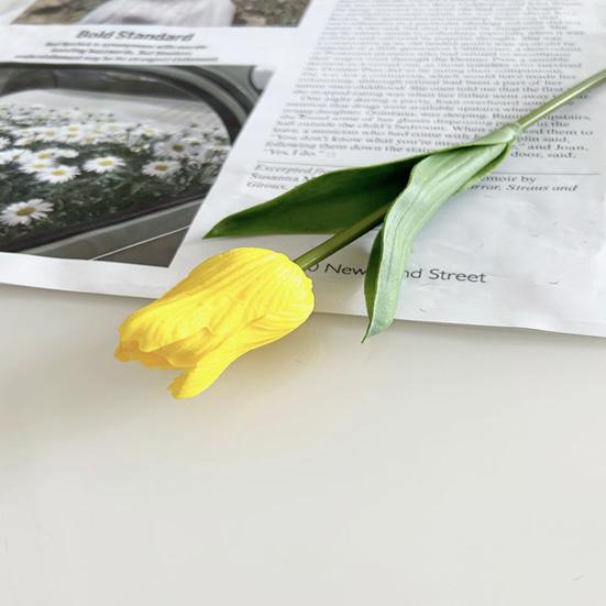 Artificial Tulip Flower Real Touch PU Faux Tulip Flower Stem with Leaves for Wedding Floral Arrangement Spring Home Office Table Decor