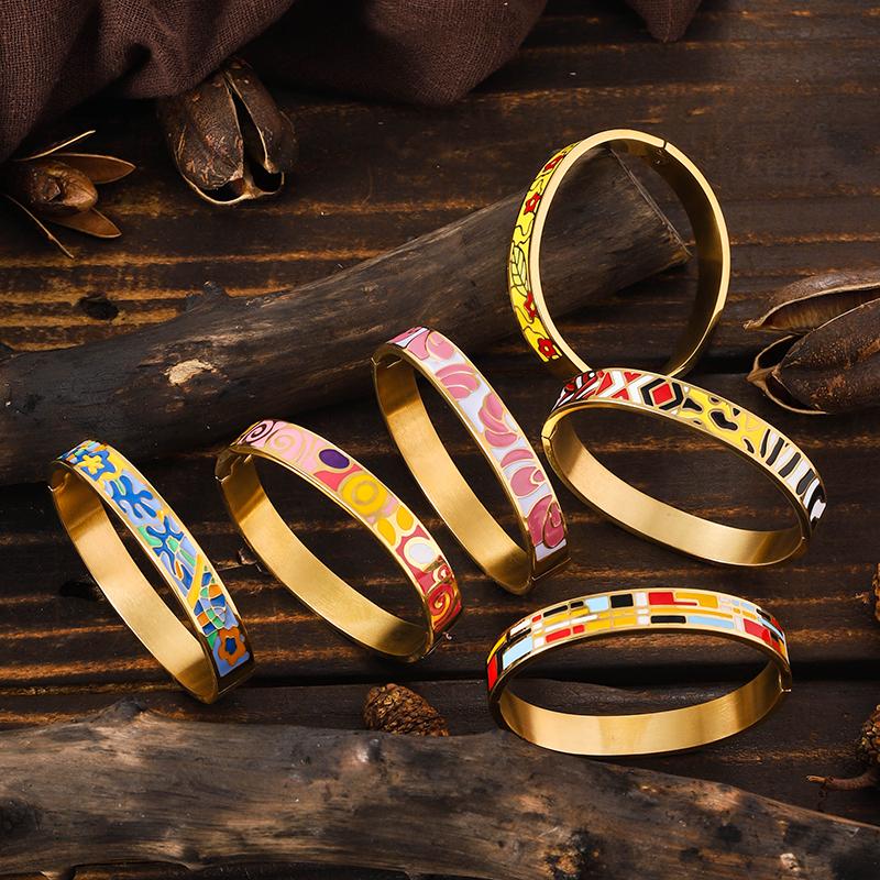 Bracciale Geometrico Aperto in Metallo Color Oro Acciaio Inossidabile Smaltato Vintage, Gioiello da Polso Geometrico Allargato Apribile, Regalo Quotidiano da Polso per Donna