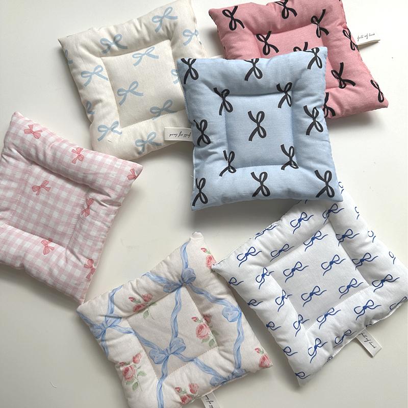 14x14cm Bow Pattern Unique Square Shaped Multi-functional Multiple Styles Heat Resistant Cotton Home Table Decor Accessories