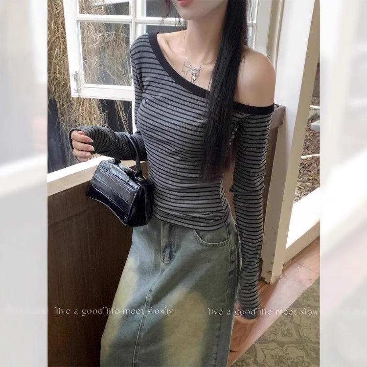Korean Chic Gray Striped Off-Shoulder Slim-Fit Women's T-Shirt