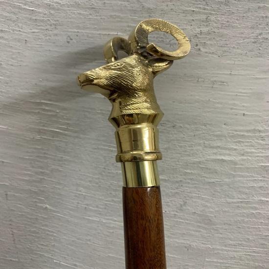 Lott på 10 Vintage Look Spaserstokk i tre Messing Ulik type Messing Håndtak Knott Gaveelement Nyttig trestokk for unisex