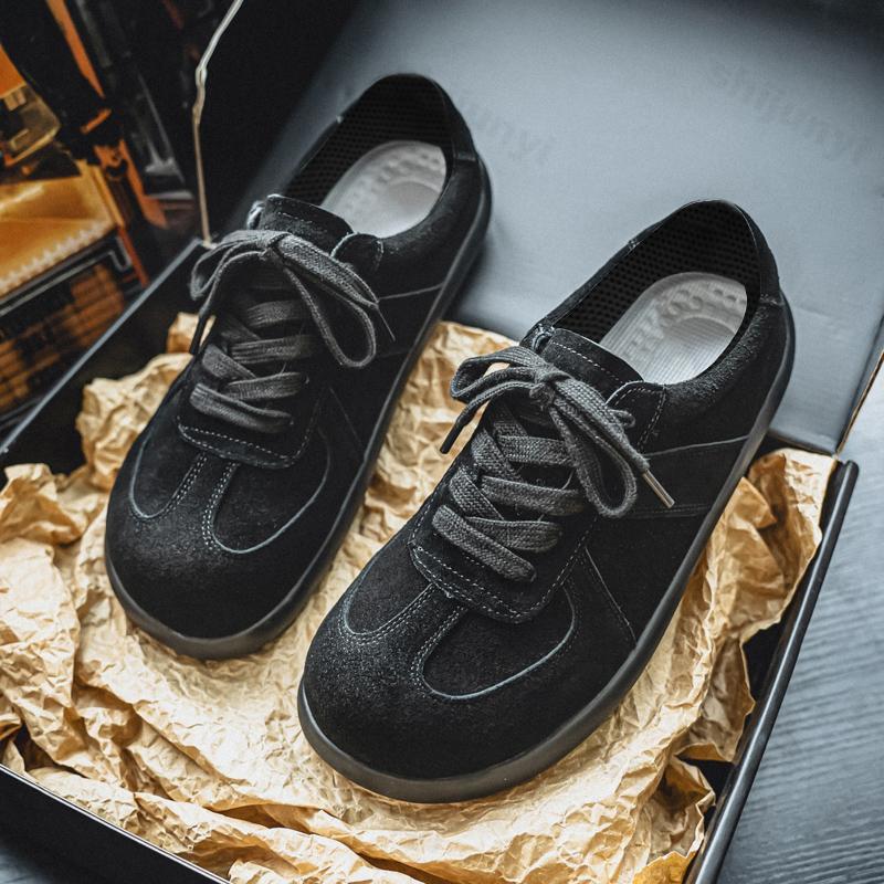 Fashion Spring 2025 New Comfortable Flat Shoes Men's Versatile Casual Sports Shoes Lace Up Round Toed Fashion Trend Non slip Sneakers