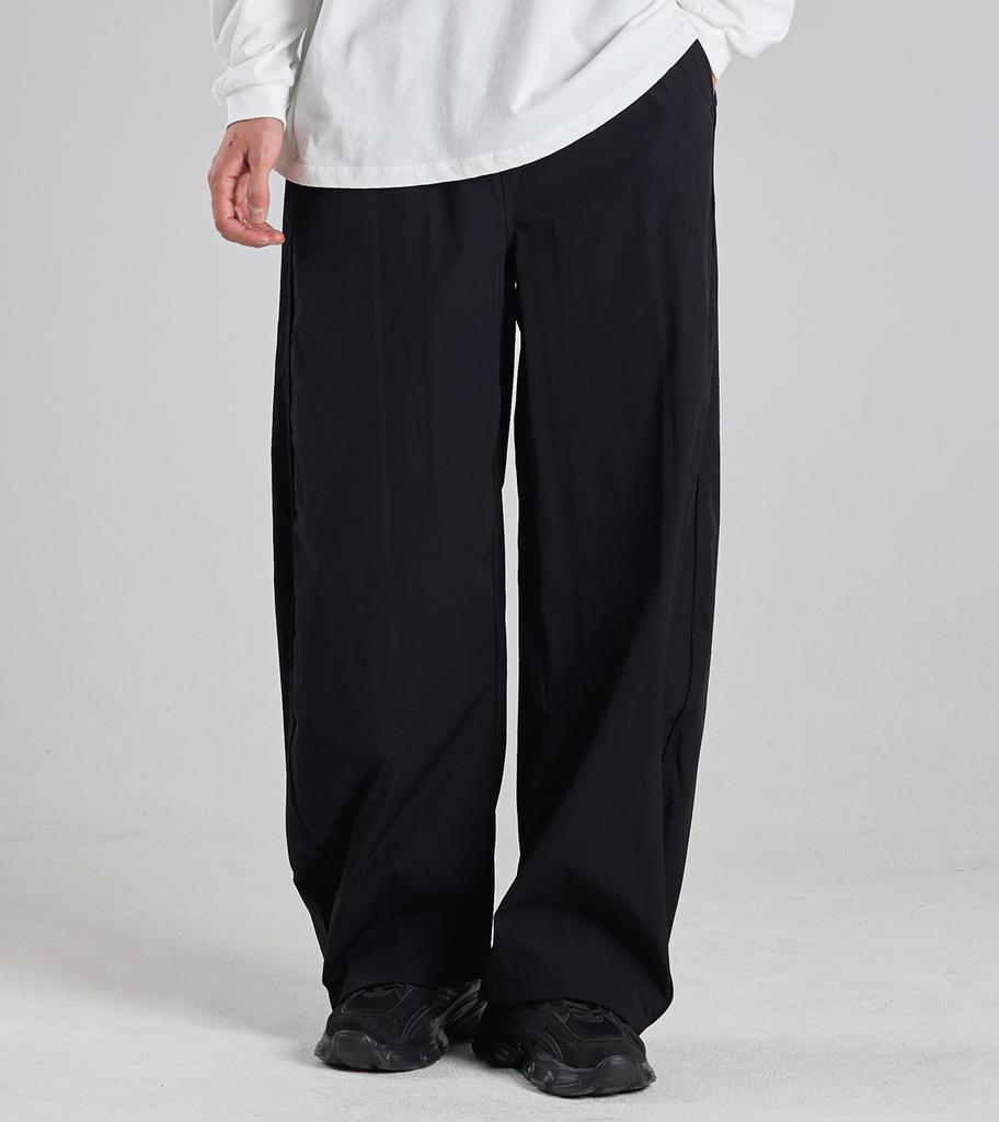 Beoteunseoul Nylon Curved Relax String Pants (Black)