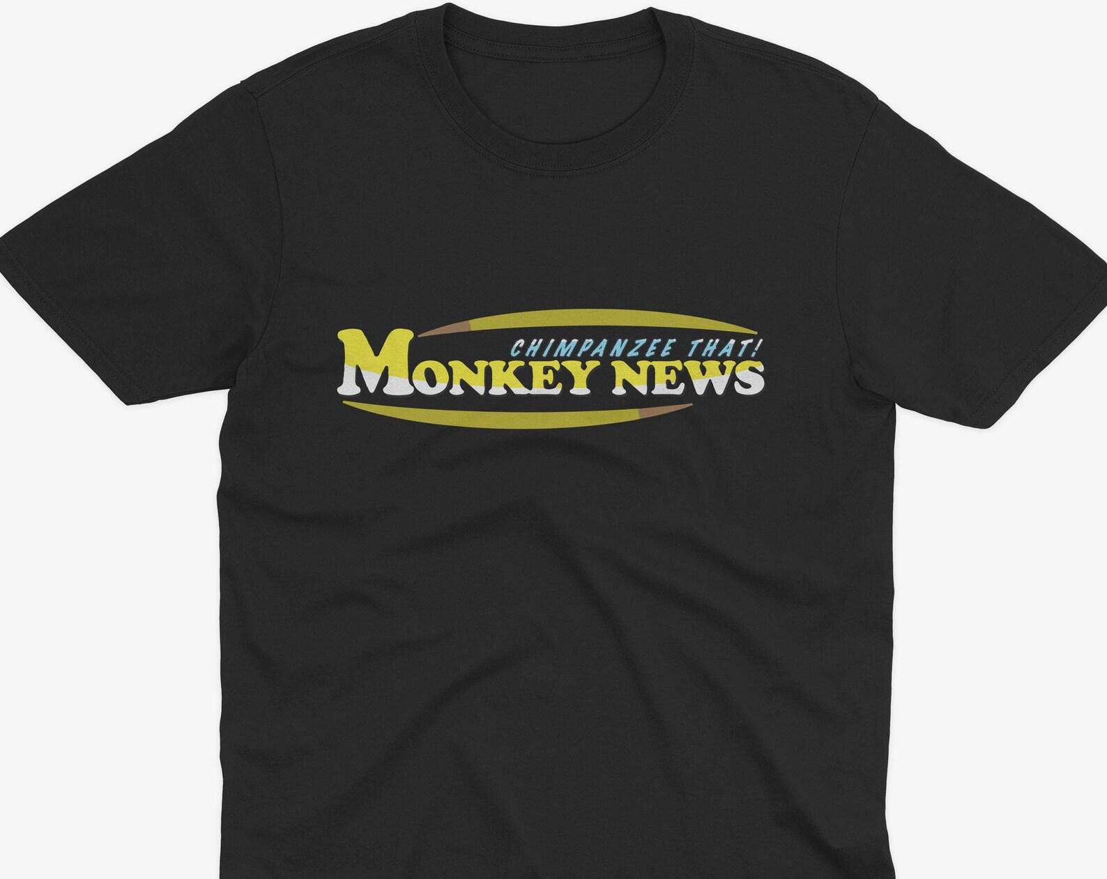 Monkey News, Chimpanzee That! The Ricky Gervais Show Monkey News T-Shirt, Karl Pilkington T-Shirt, An Idiot Abroad, Ricky Gervais Podcast 4XL