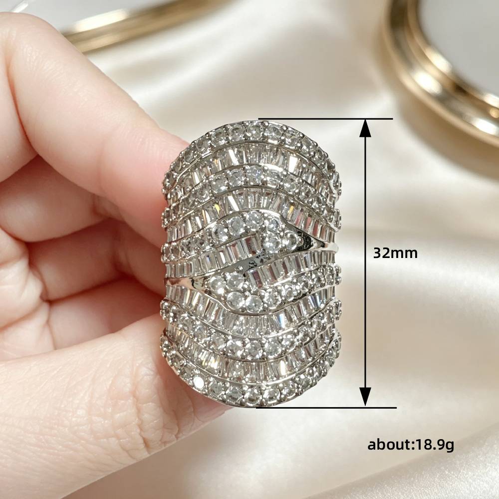 Huitan Gorgeous Women Ring CopperColor Full Sparkling Cubic Zirconia Luxury Wedding Party Accessories Lady Geometric Jewelry