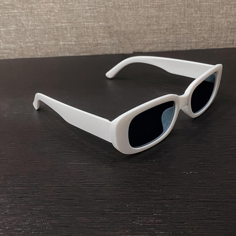 10 Classic Retro Oval Frame Fashion Eyewear Sets for Daily Life Accessories