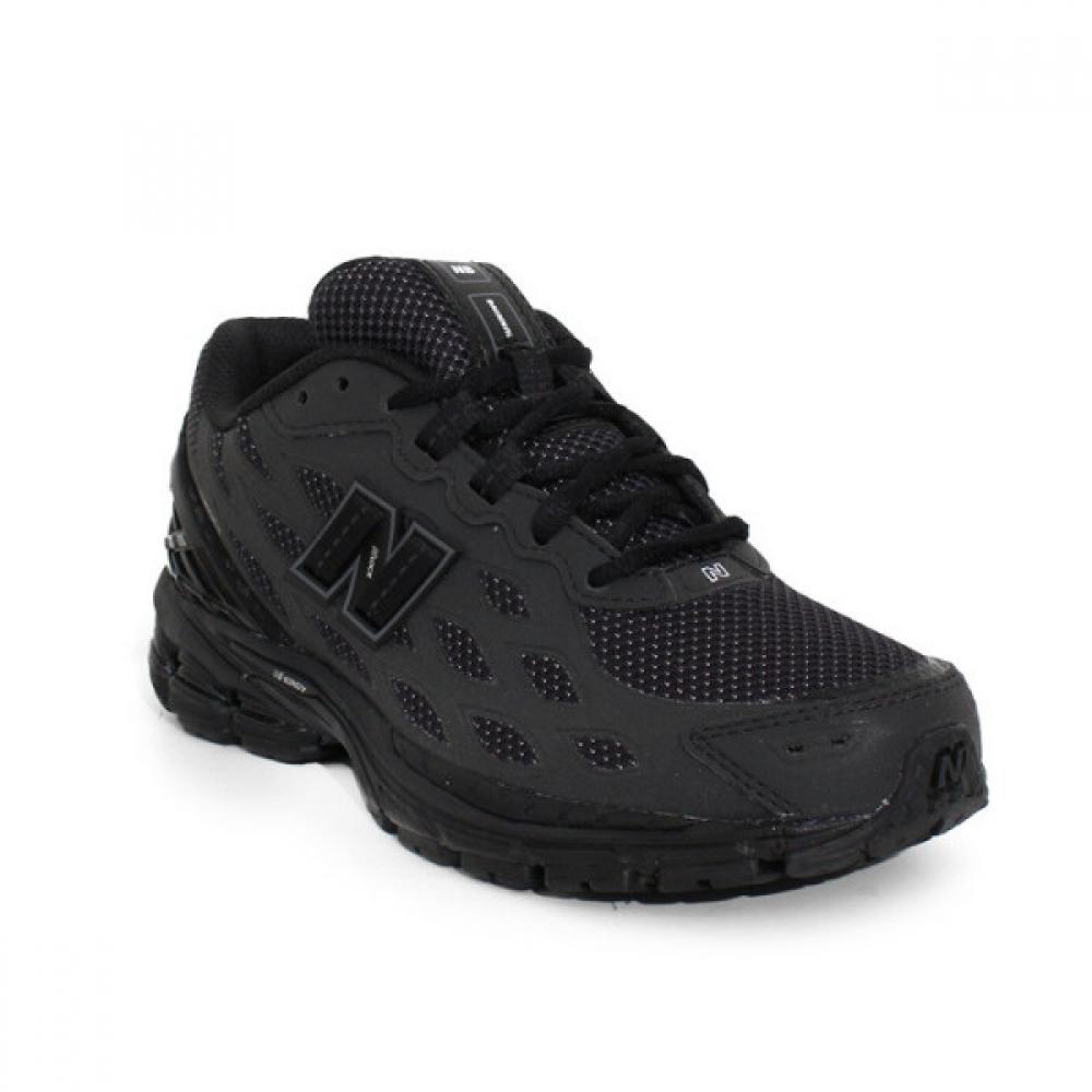 New Balance 1906 Sneakers