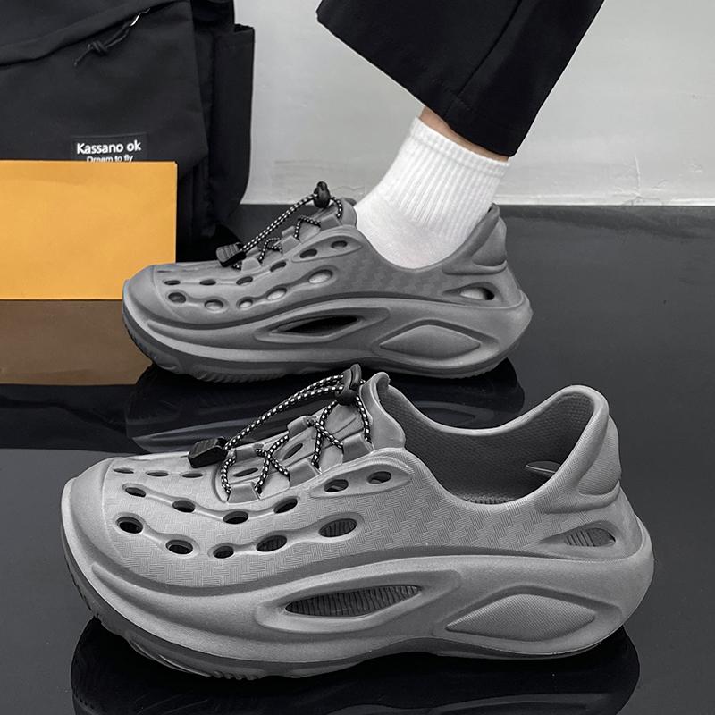 Fashion Trendy Men's Sandals Outdoor Wear Thickened Anti-slip Wear-resistant Fashion EVA Moulded Couples Clog Shoes Wholesale