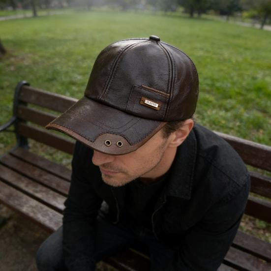 Herbst Winter Baseballkappe Kunstleder Atmungsaktiv Metallösen Color-Blocking Design Vielseitiger Lässiger Stil Baseballkappe