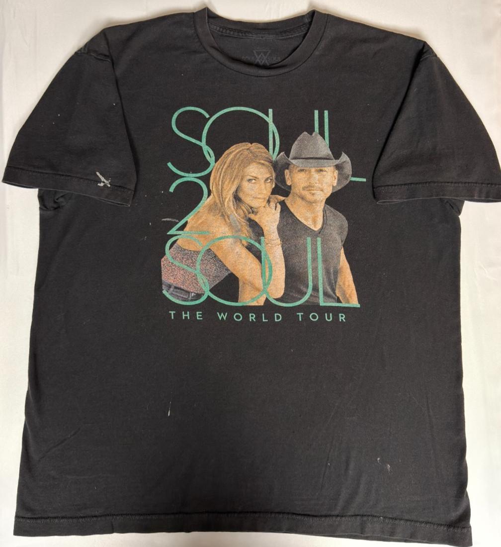 Tim McGraw Faith Hill Soul2Soul 2017 Tour T-Shirt Black Unisex T-Shirt S