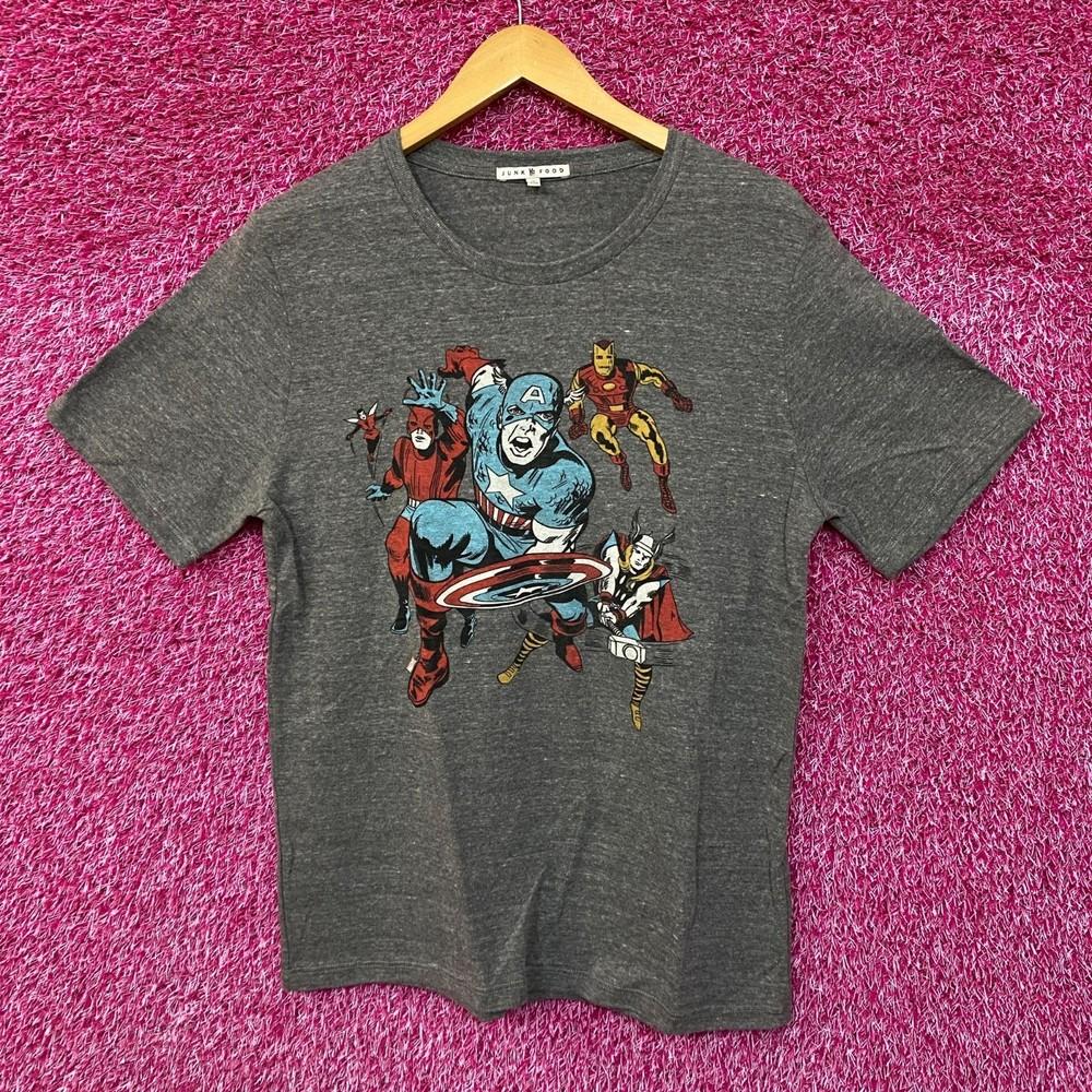 Marvel Avengers Comic Book Style Tshirt size medium Unisex T-Shirt XXXXL