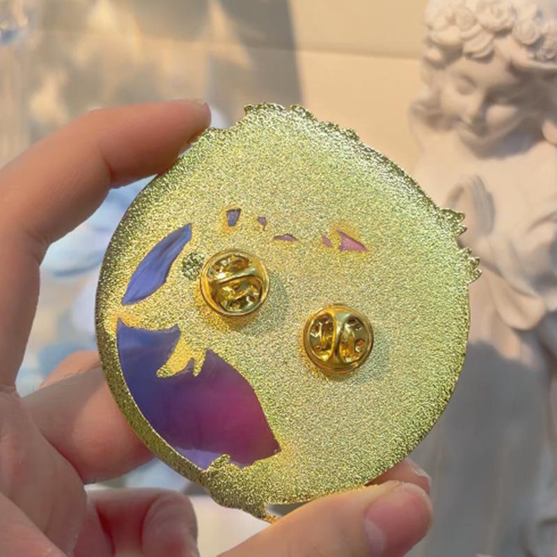 Gioco Genshin Impact Columbina Kuutar Damigella della Luna Damigella Cosplay Spilla in Lega Spille da Bavero Ornamento Accessori Oggetti di Scena