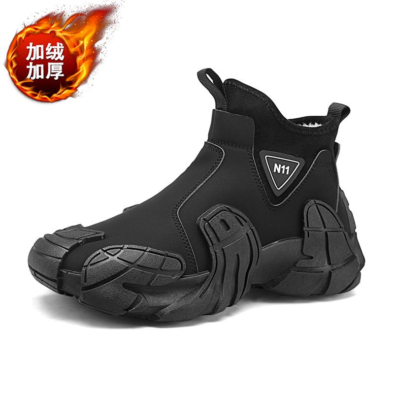 Высокие бархатные хлопковые туфли новые зимние бархатные утолщенные хлопковые туфли мужские ботинки на толстой подошве водонепроницаемые и нескользящие полусапожки 39 3980₽