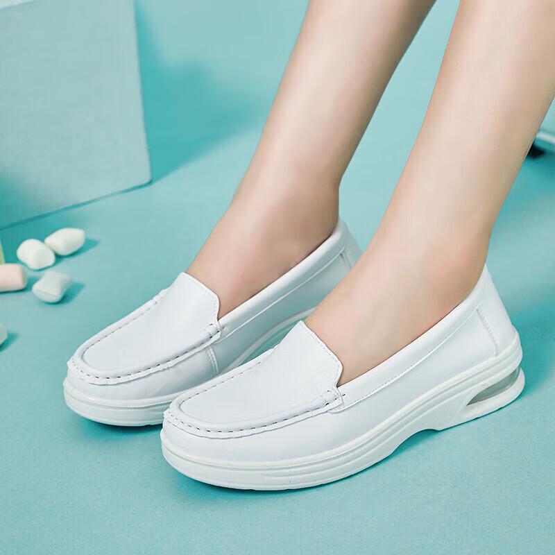 Warrior Women s Slip-On Soft Sole Nurse Shoes 37