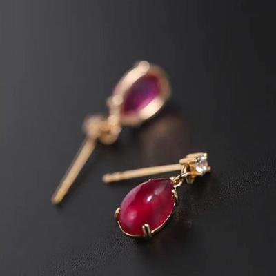 Nuevo en Lujo Ligero Pendientes de Rubí lisos con incrustaciones de gota de agua para mujer elegantes pendientes de tuerca sencillos joyería para banquetes