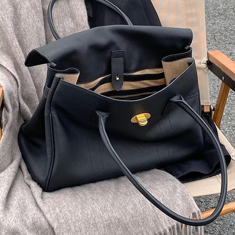 Neue weiche Leder-Tote Big Bag, hochwertiges Leder Rindsleder hochwertig Pendeln große Kapazität Schulter Damenhandtasche.
