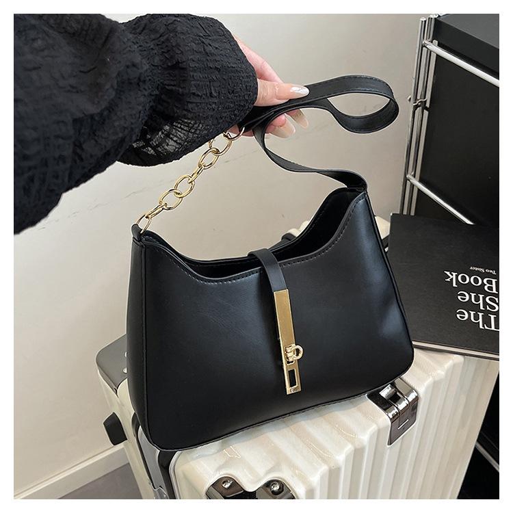 Taschen Neue trendige Damentaschen Frühling und Sommer einfache und vielseitige Schultertaschen Nischen-Achseltaschen