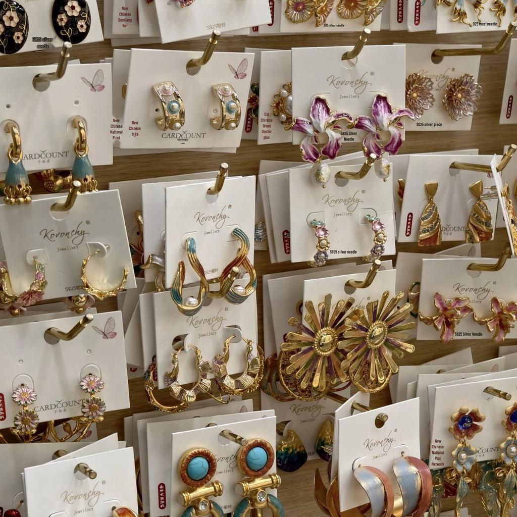 Silver Needle Diamond Teardrop Pendant Stud Earrings - Vintage Luxury Design