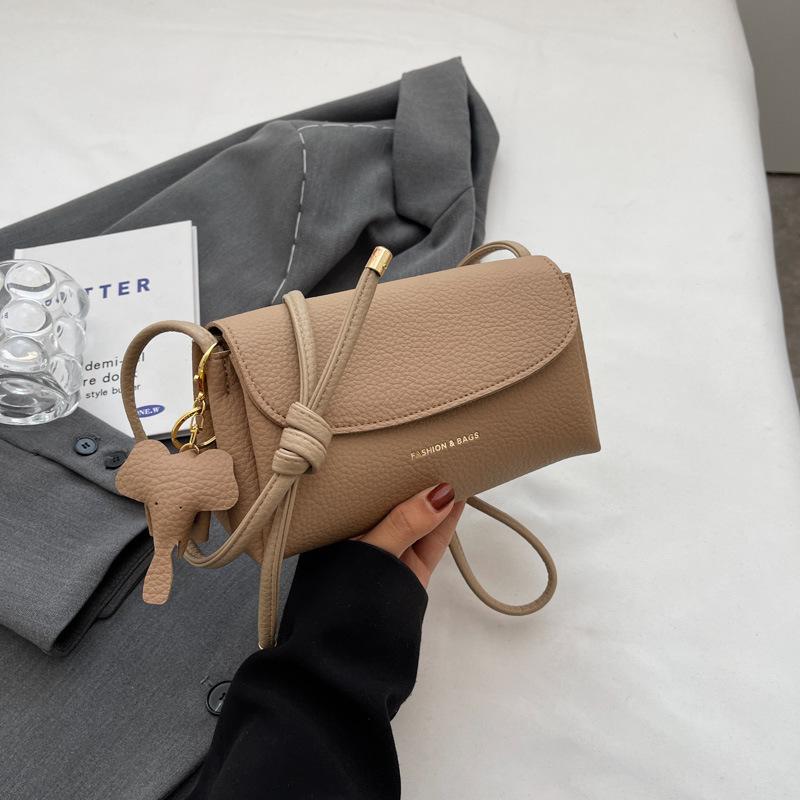 Geantă mică populară pentru femei, nouă, la modă, geantă mică tip poștaș din piele moale, de nișă cu textură înaltă, geantă de umăr/sub braț