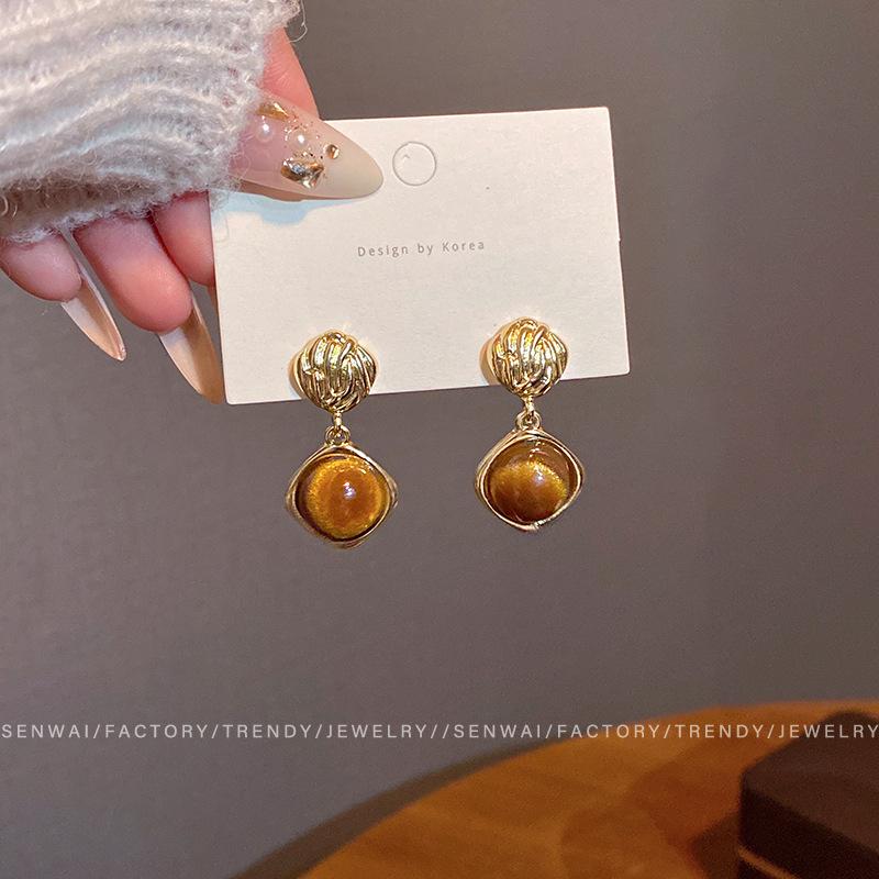 Boucles d'oreilles en pierre œil de tigre couleur café Maillard automne et hiver pour femmes, boucles d'oreilles puces géométriques de luxe léger, bijoux d'oreille