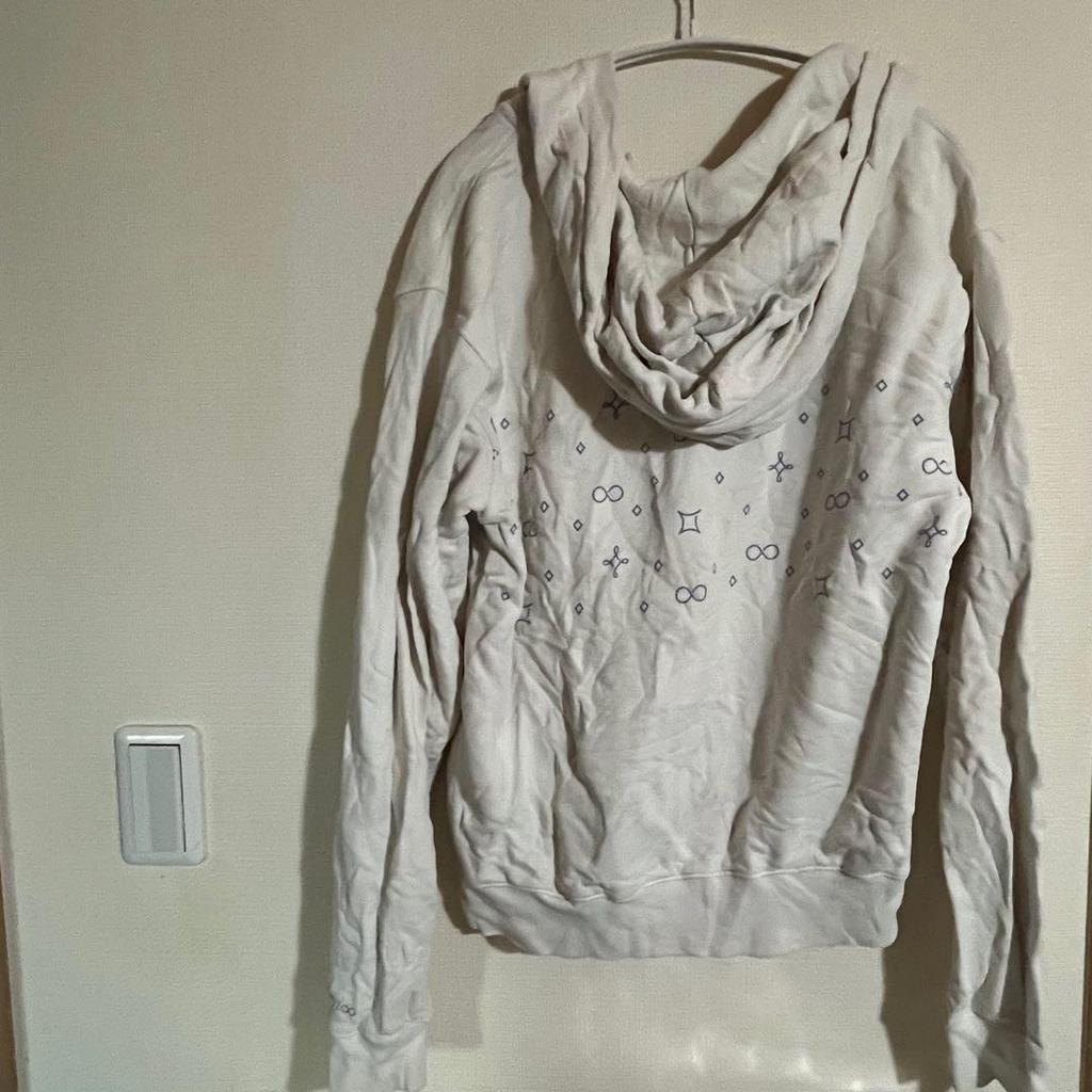 [USED] BTS Artist Hoodie 2010M White Hoodie with Purple Logo