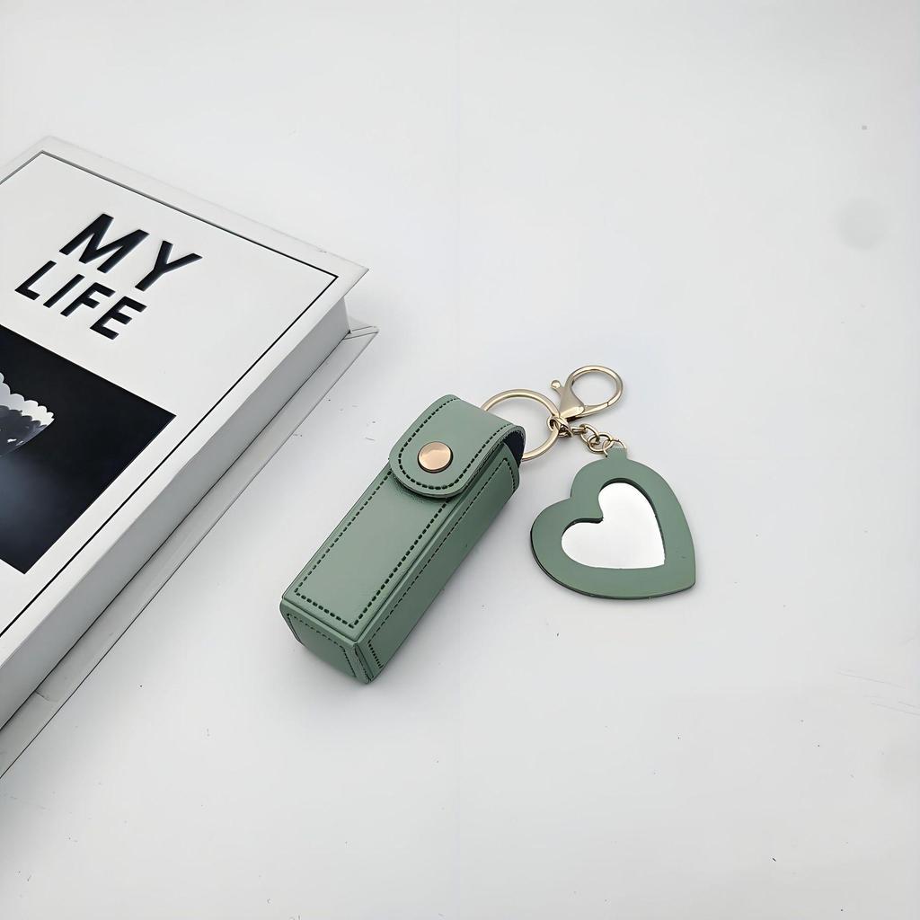 Přenosné pouzdro na rtěnku ve tvaru srdce s ochrannou kůží a roztomilou klíčenkou s přívěskem