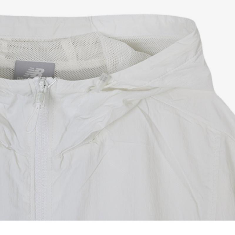 New Balance Jacket Eqs Nbnafco202 64 W Essential Hooded Woven Jacket