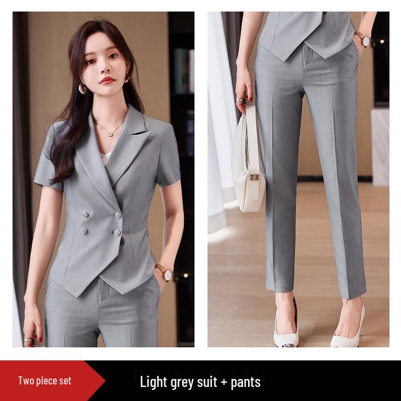 Premium Women's Summer Interview Blazer - Professional and Elegant Workwear