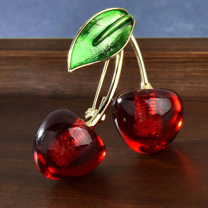 Red Cherry Brooch Women S High-End Cherry Luxury Temperament Cashmere Coat Corsage Pin Accessories Fixed Decoration